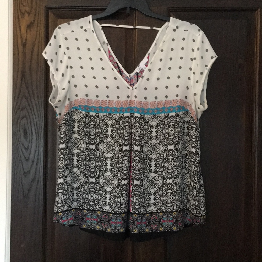 Sheer blouse with pattern